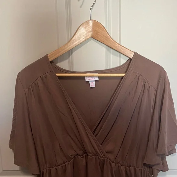Isabel Maternity by Ingrid & Isabel Coffee Brown Blouse XXL - Picture 4 of 5